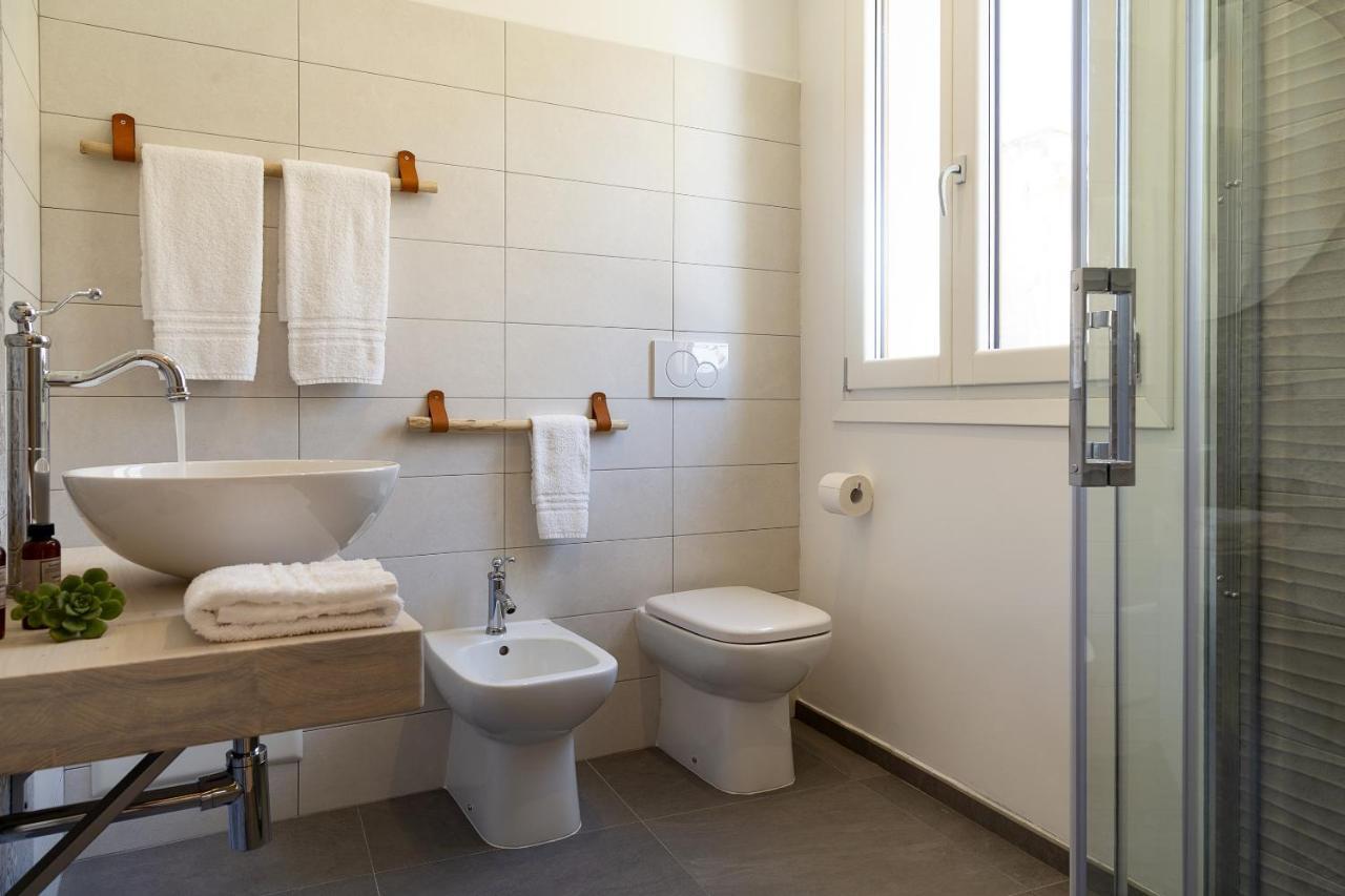 La Via Rooms And Terrace Olbia Eksteriør billede