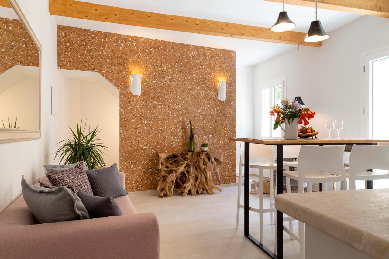 La Via Rooms And Terrace Olbia Eksteriør billede